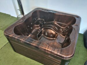 Plener SPA bala akrylowa 220 kwadratowa piec na drewno 2 scaled
