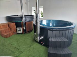 Plener SPA balia akrylowa 200 piec na drewno zintegrowany scaled