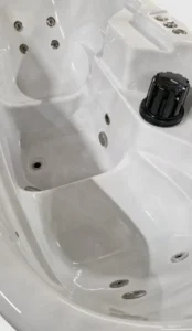 Plener-SPA-balia-ogrodowa-akrylowa-jacuzzi-dwuosobowa-5