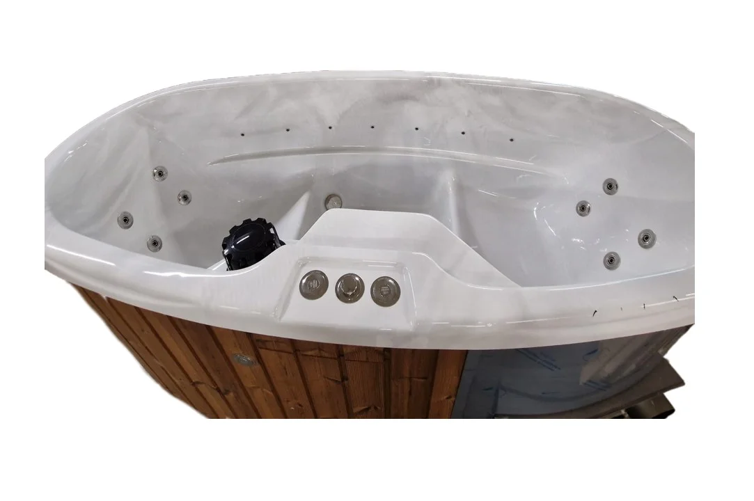 Plener-SPA-balia-ogrodowa-akrylowa-jacuzzi-dwuosobowa-3